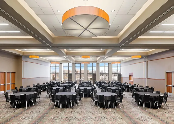 Even Chicago - - Convention Center By Ihg Hotel